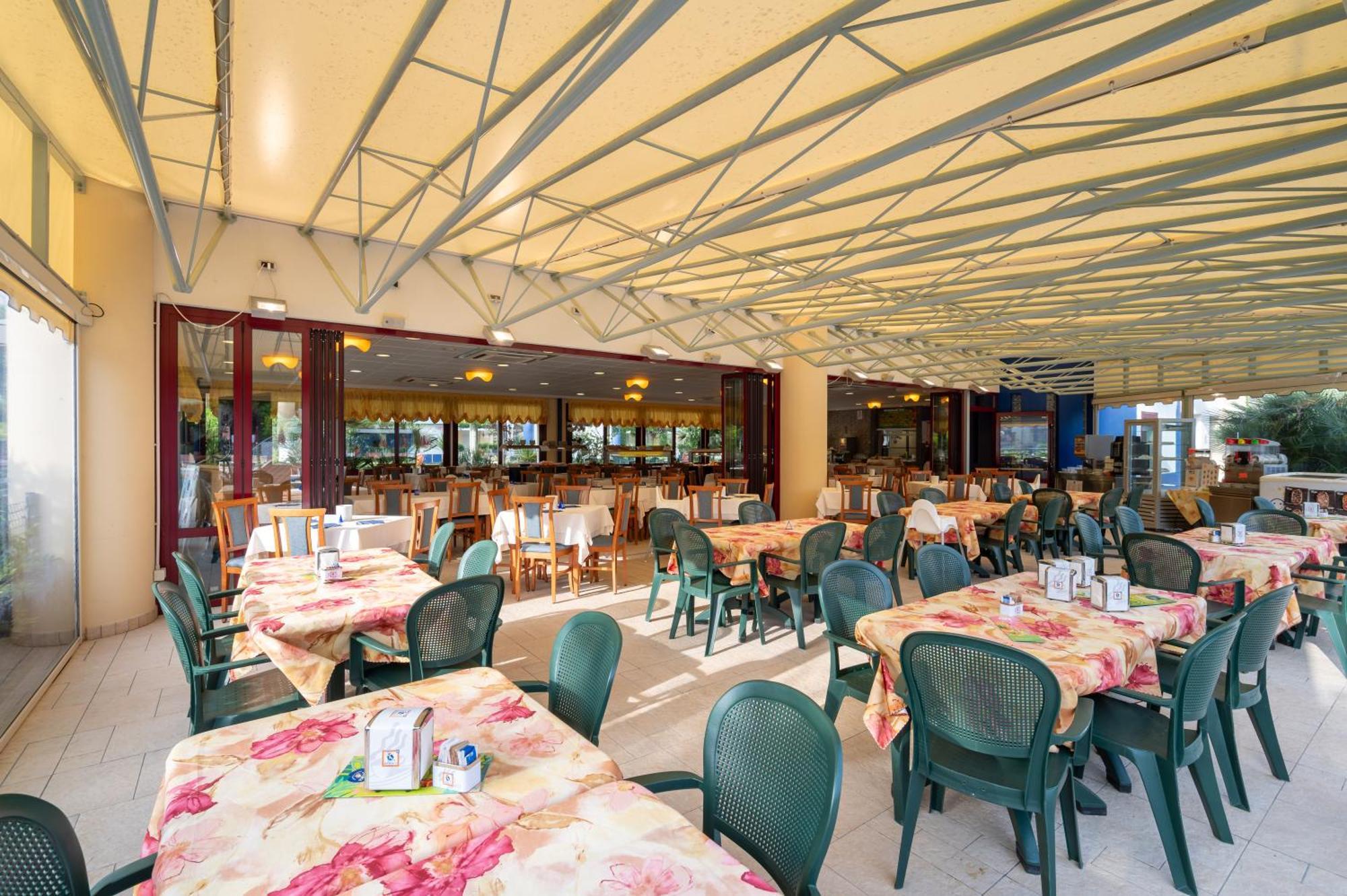 Villaggio Planetarium Resort บิบิโอเน ภายนอก รูปภาพ